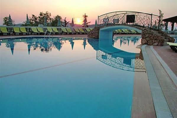 Готель Royal Park Artemisia Club Олюденіз Екстер'єр фото